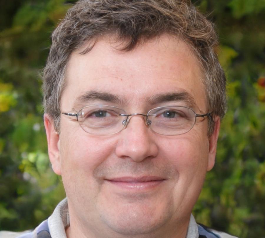 Prof. Miguel Santos, Especialista em Análise Comportamental